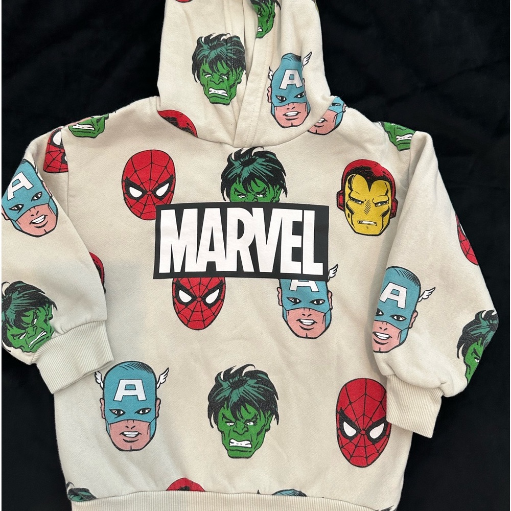 H&M MARVEL Set sweatshirt hoodie and matching sweatpant joggers Boys size 6